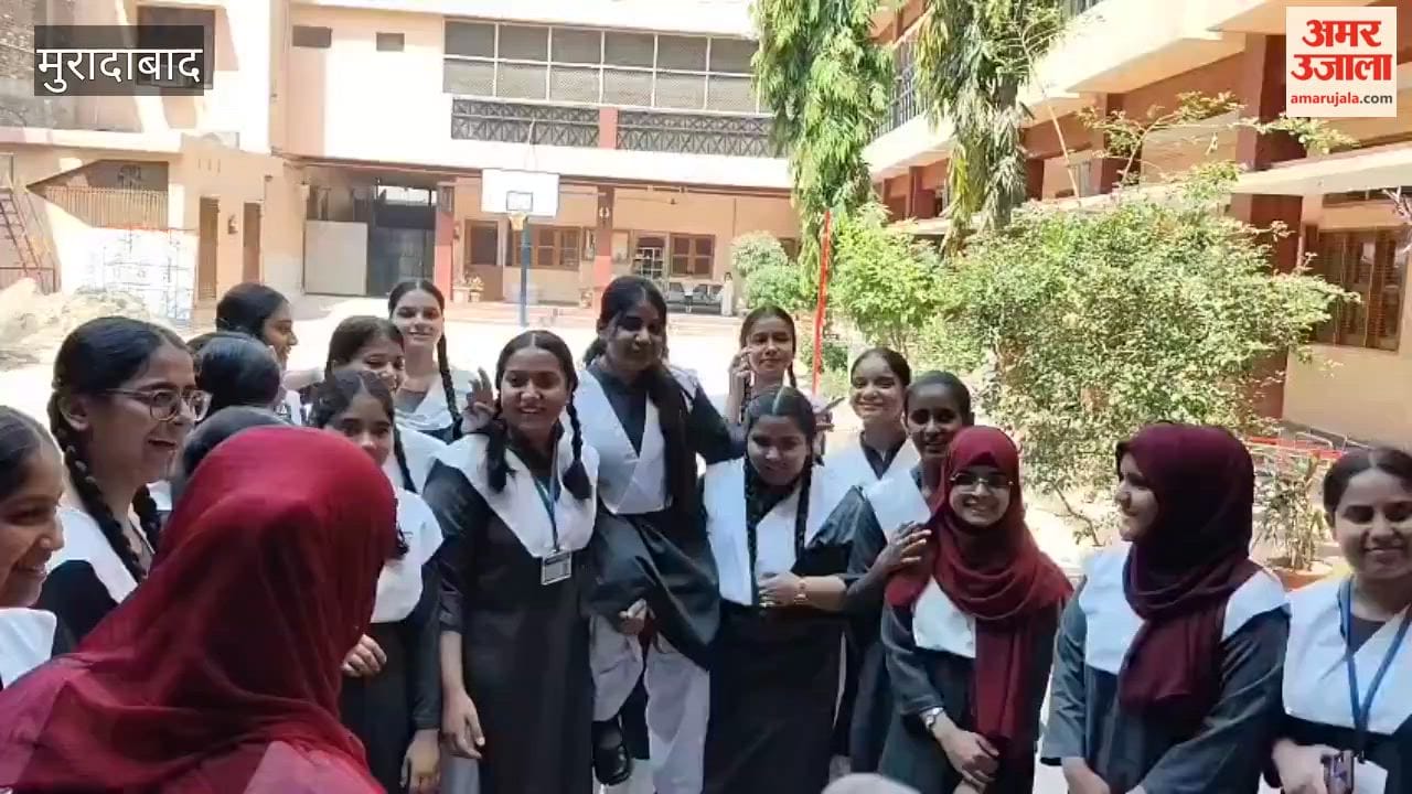 Exchanging Congratulations: Students Celebrate Success in Exams