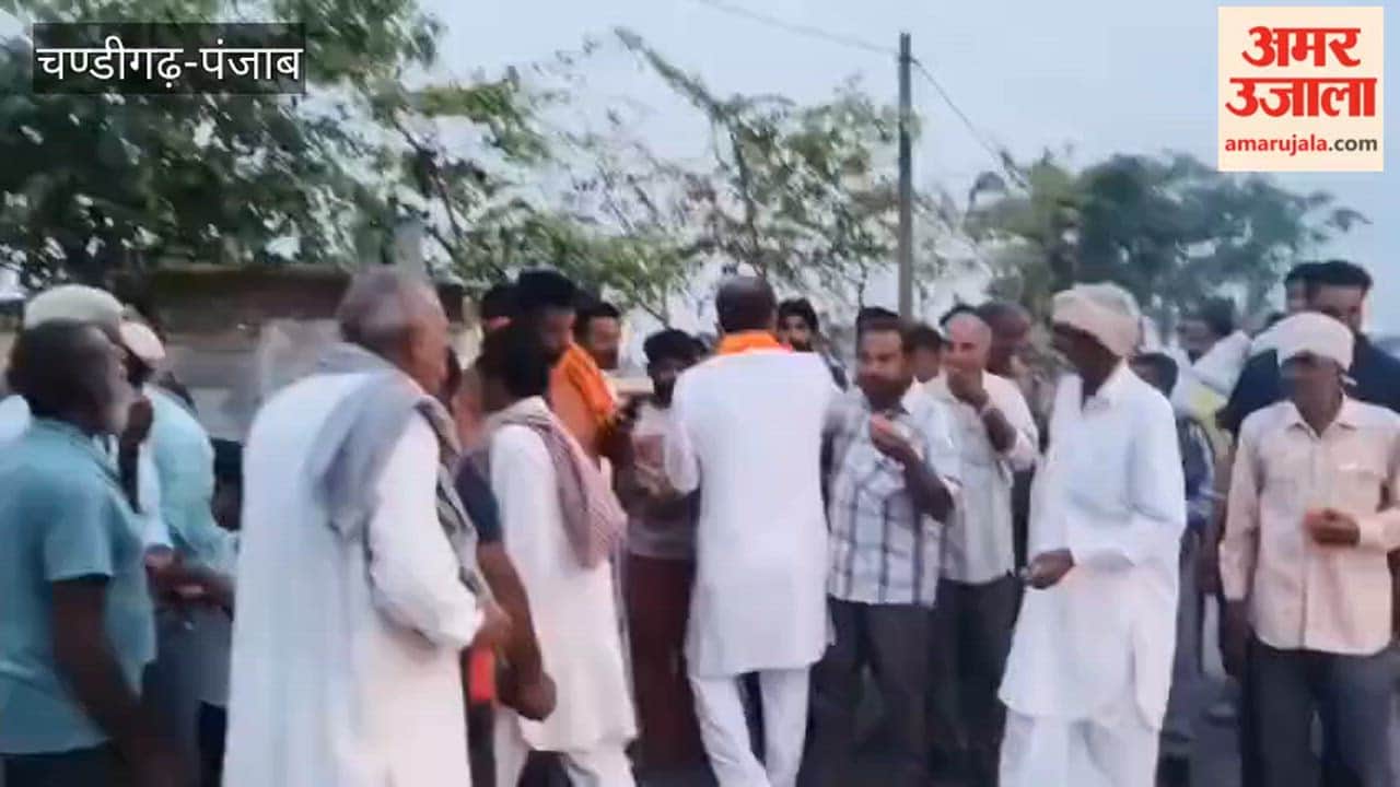 The BJP celebrated in the villages along the Hussainiwala border following its election victory in West Bengal.
