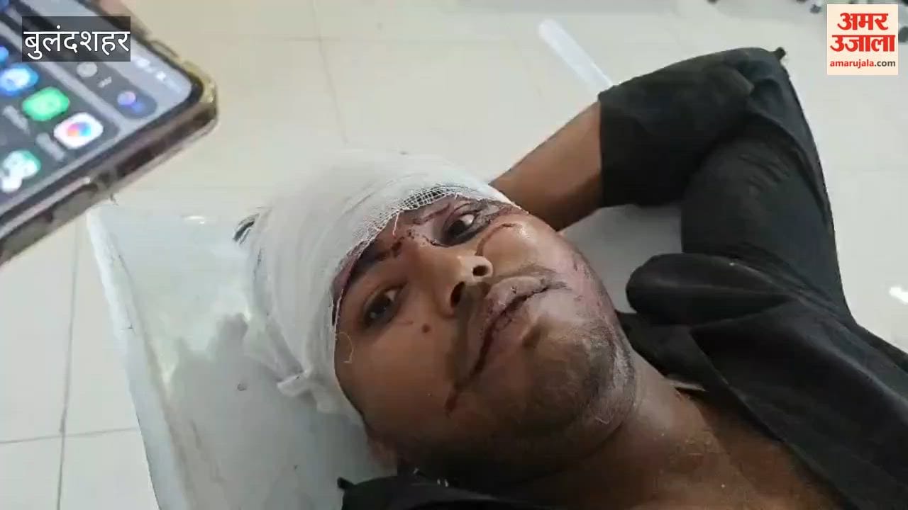 Accident in bulandshahr two dead including a priest