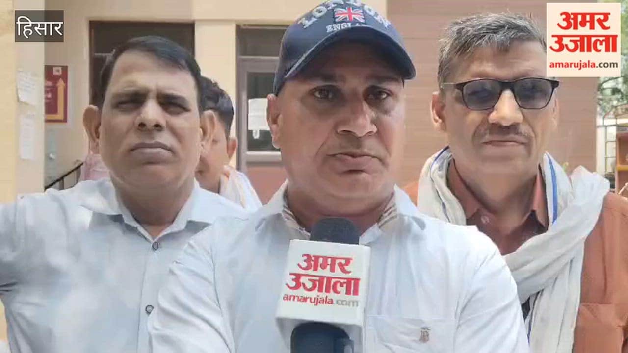 Day Seven of Sanitation Workers' Strike in Hisar: Municipal Corporation Gates Locked; Public in Distress Amidst Piles of Garbage Across the City