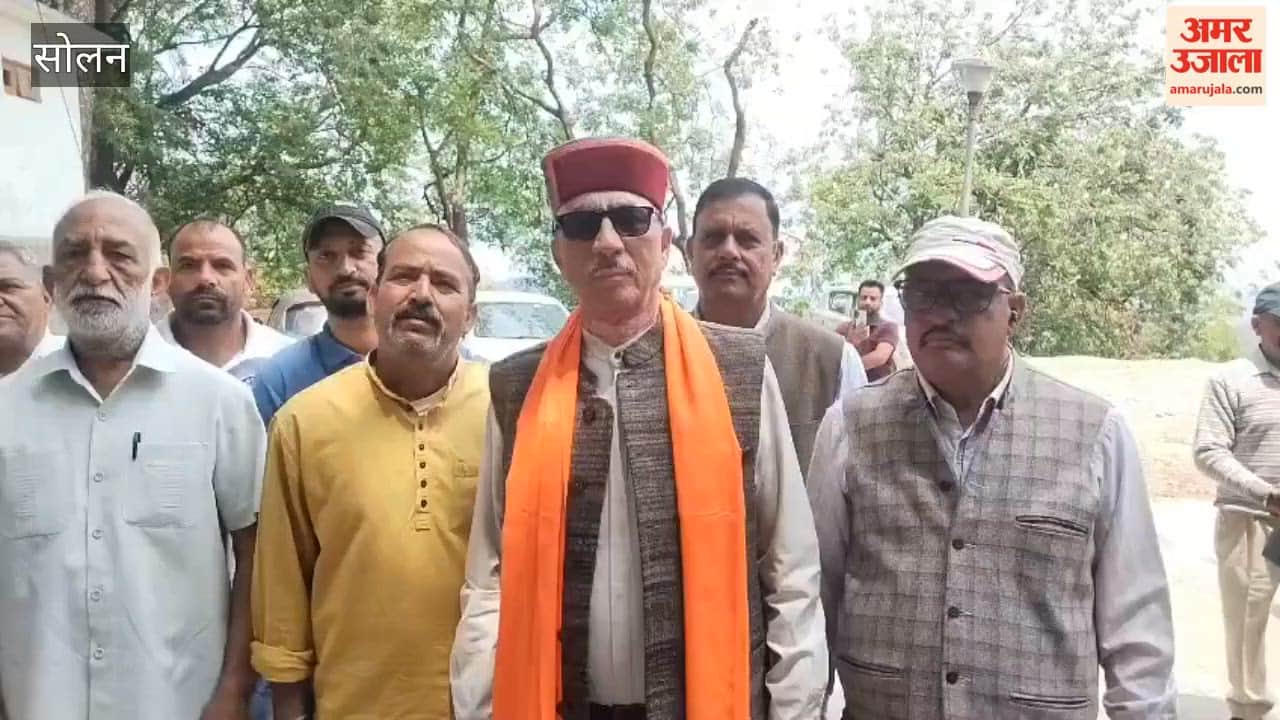 Solan: Candidates throng the SDM office following the commencement of the nomination process