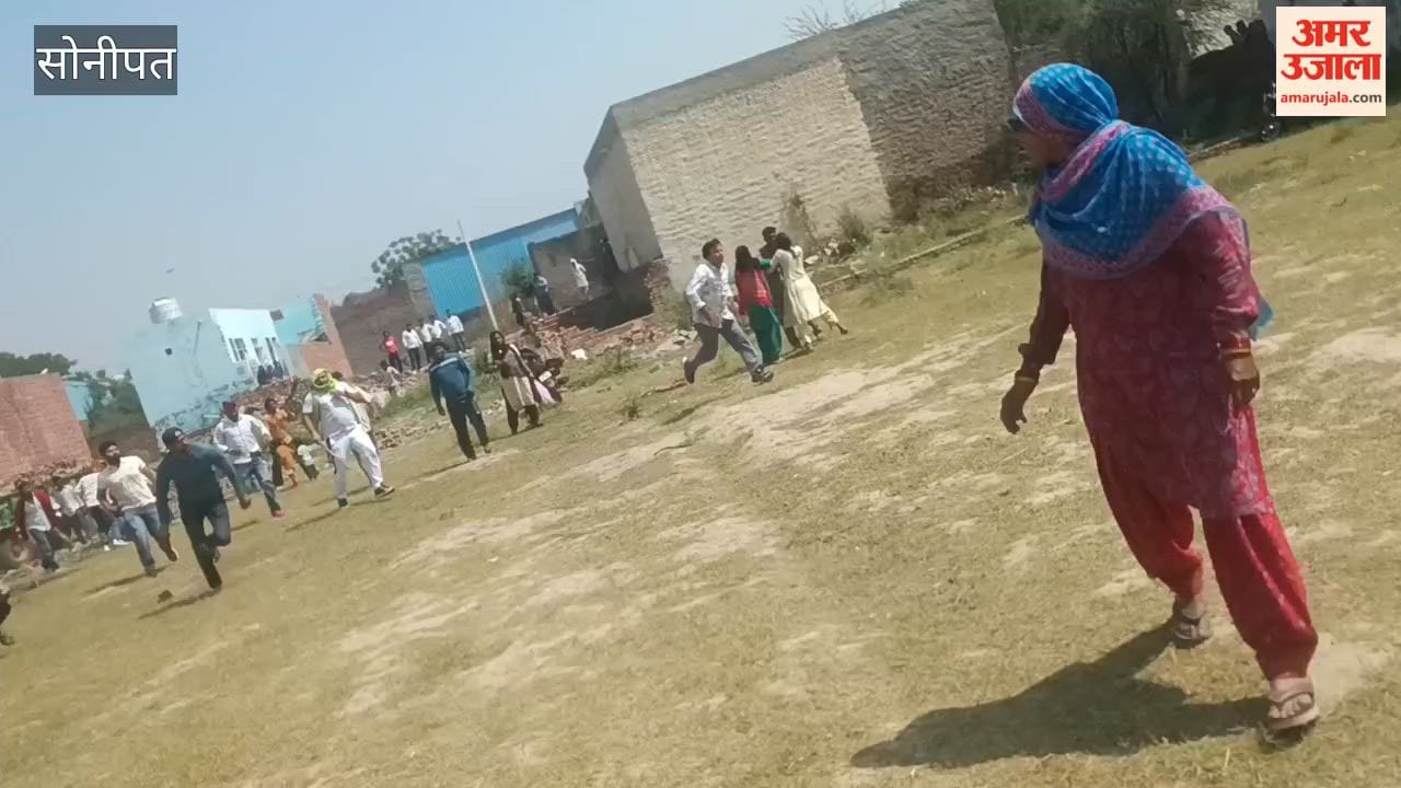 A fierce fight broke out between two parties over lifting bricks from a house under construction.