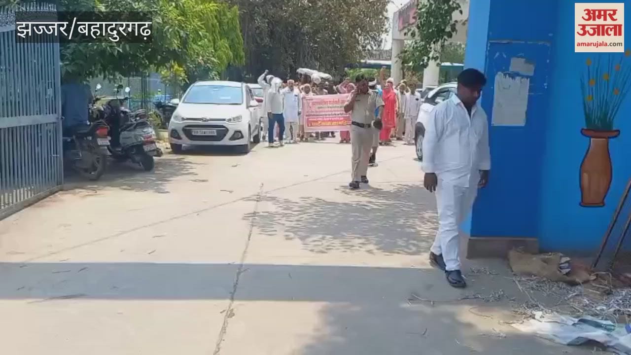 sanitation workers protest for Jhajjar