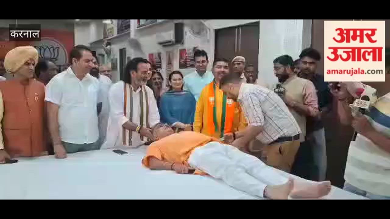 Blood donation organized on the birthday of Union Minister Manohar Lal Khattar