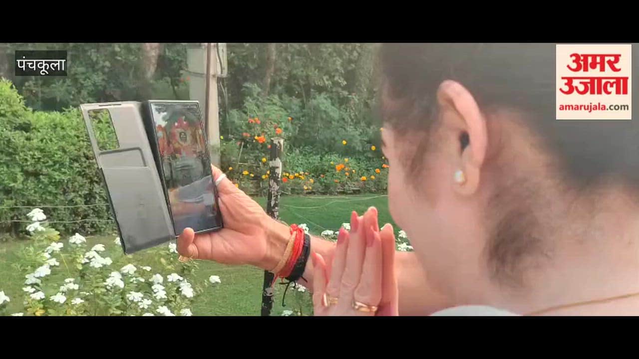 In Panchkula, Congress candidate Sudha Bhardwaj paid obeisance at the shrine of Banglamukhi Mata via video call.