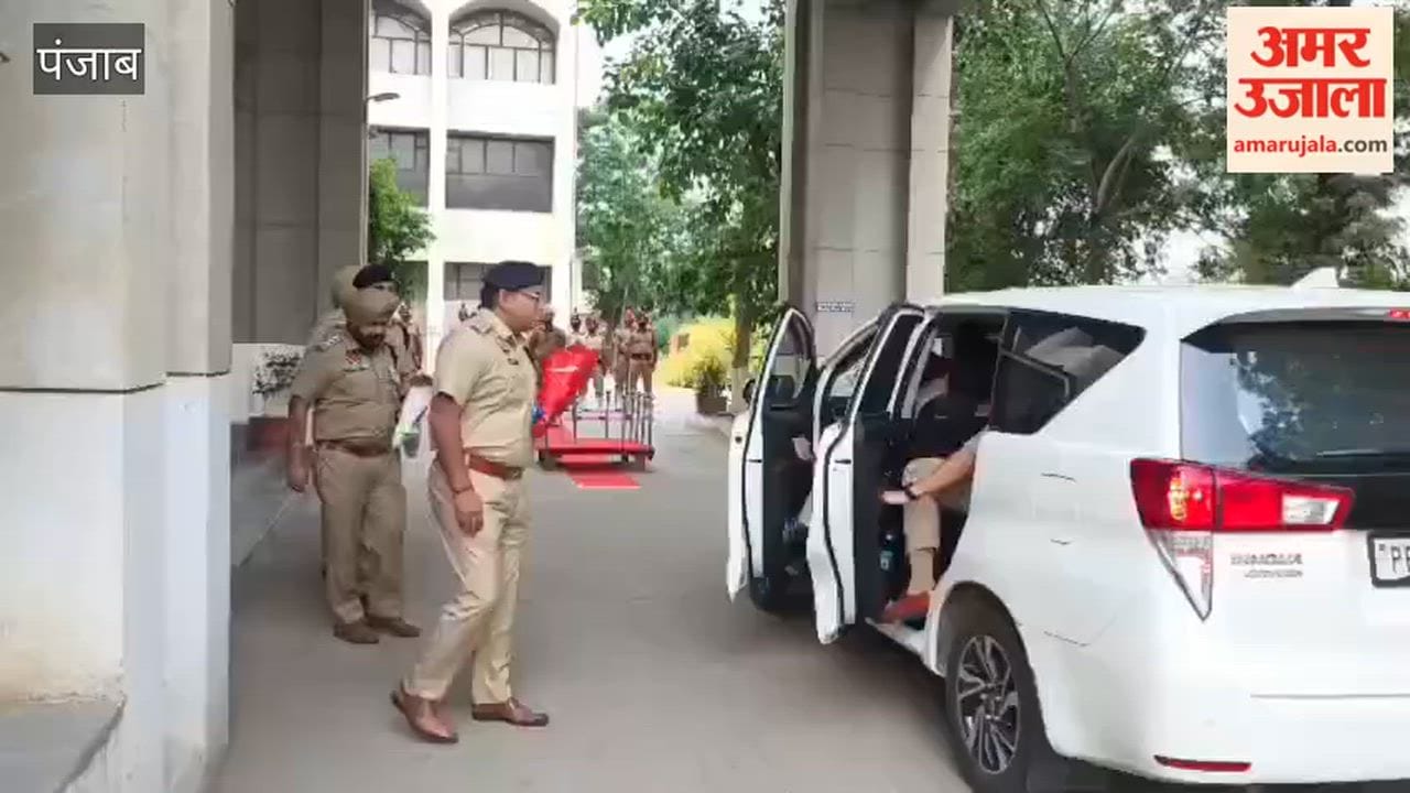 SSP Sartaj Singh Chahal assumes charge of Moga.