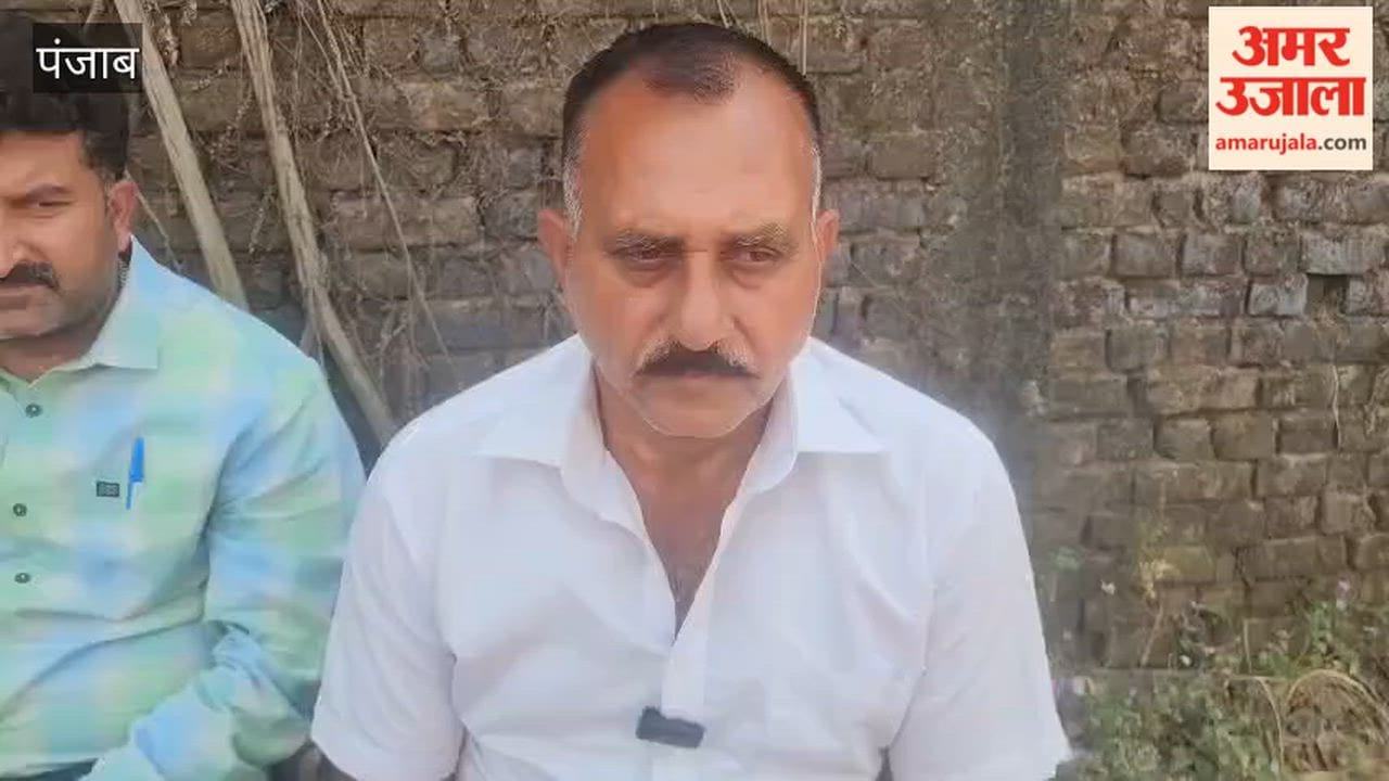 The slow lifting of crops in Pathankot grain markets has angered commission agents.