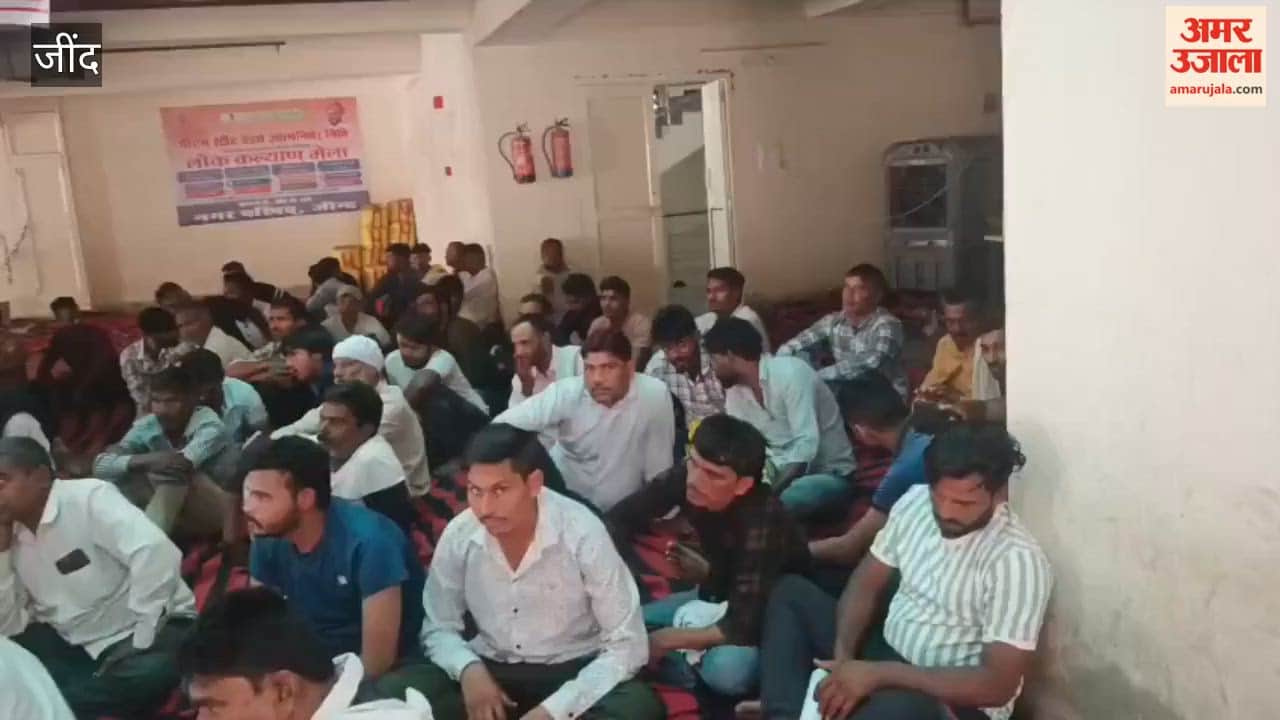 Municipal Council employees in Jind staged a strike to express their resentment against the government