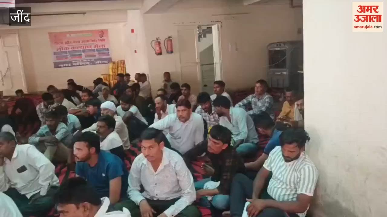 Municipal Council employees in Jind staged a strike to express their resentment against the government