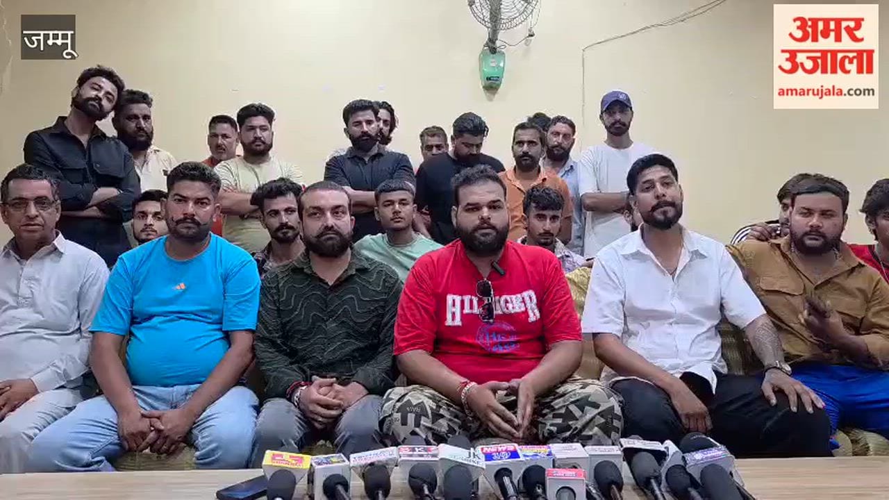 Youth came out in support of SHO Domana, termed the allegations as false.
