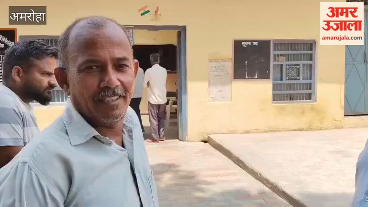 सहकारी समितियों पर भरपूर खाद, बिना आधार कार्ड नहीं मिल रही