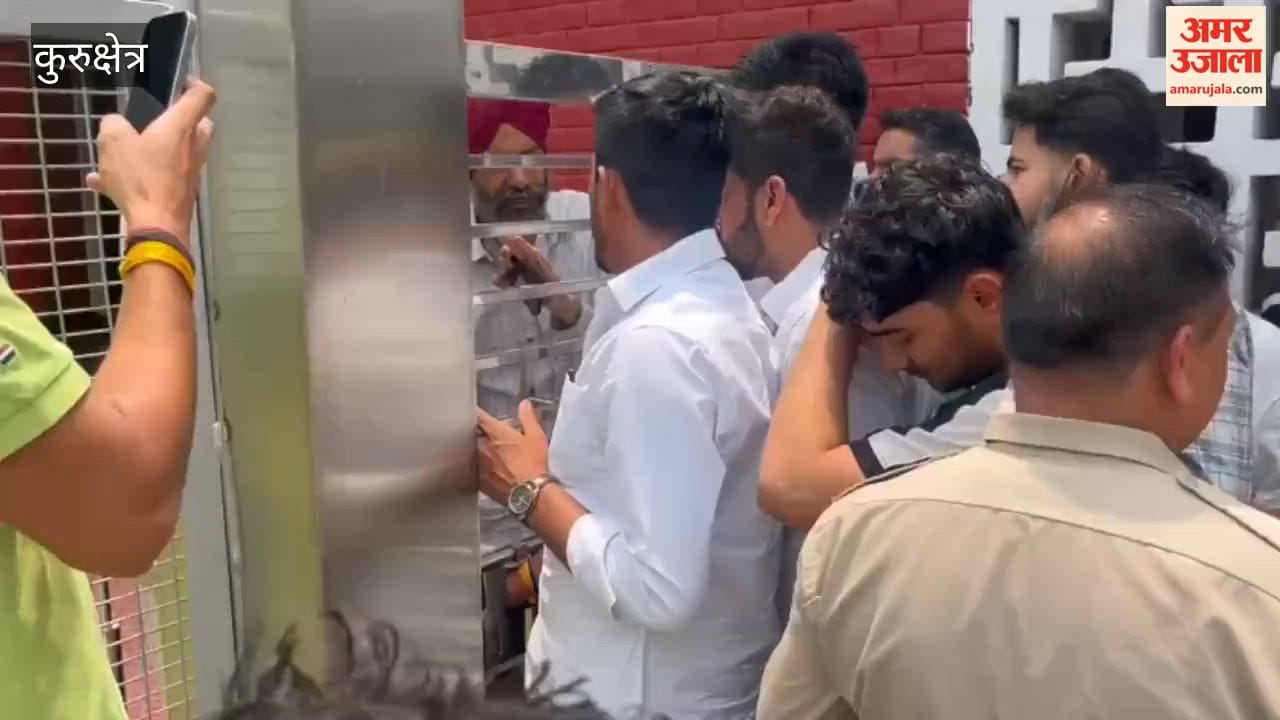 In protest against merit based admissions, INSO student wing broke the wall of VC's office.