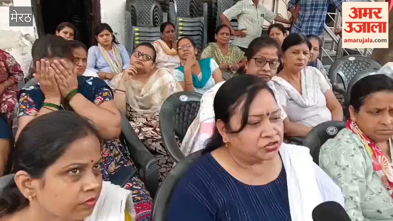 Women Protest at Tiranga Chowk, Warn of Intensifying Agitation Over Housing Issue