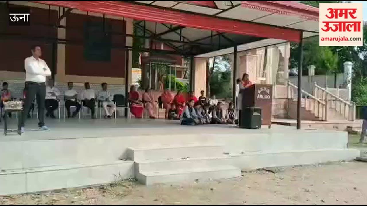 Una: Anchal Kaundal Secures 10th Rank in the State in Himachal Pradesh Board Exams; Receives Grand Welcome Upon Arriving at School