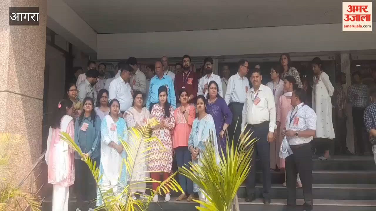 SBI Employees Protest in Agra, Announce Nationwide Strike on May 25–26