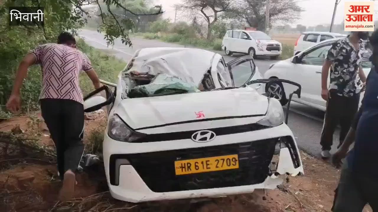 Battery and tyres stolen from crashed car