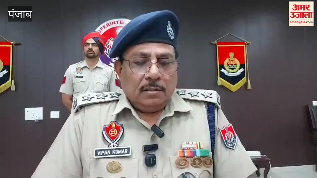 Police arrested three suspects seen roaming near Pathankot Airbase.