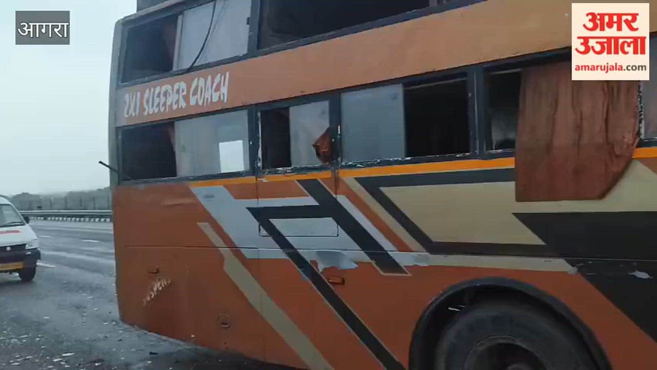 Major Accident on Agra-Lucknow Expressway: High-Speed Sleeper Bus Crashes into Dumper