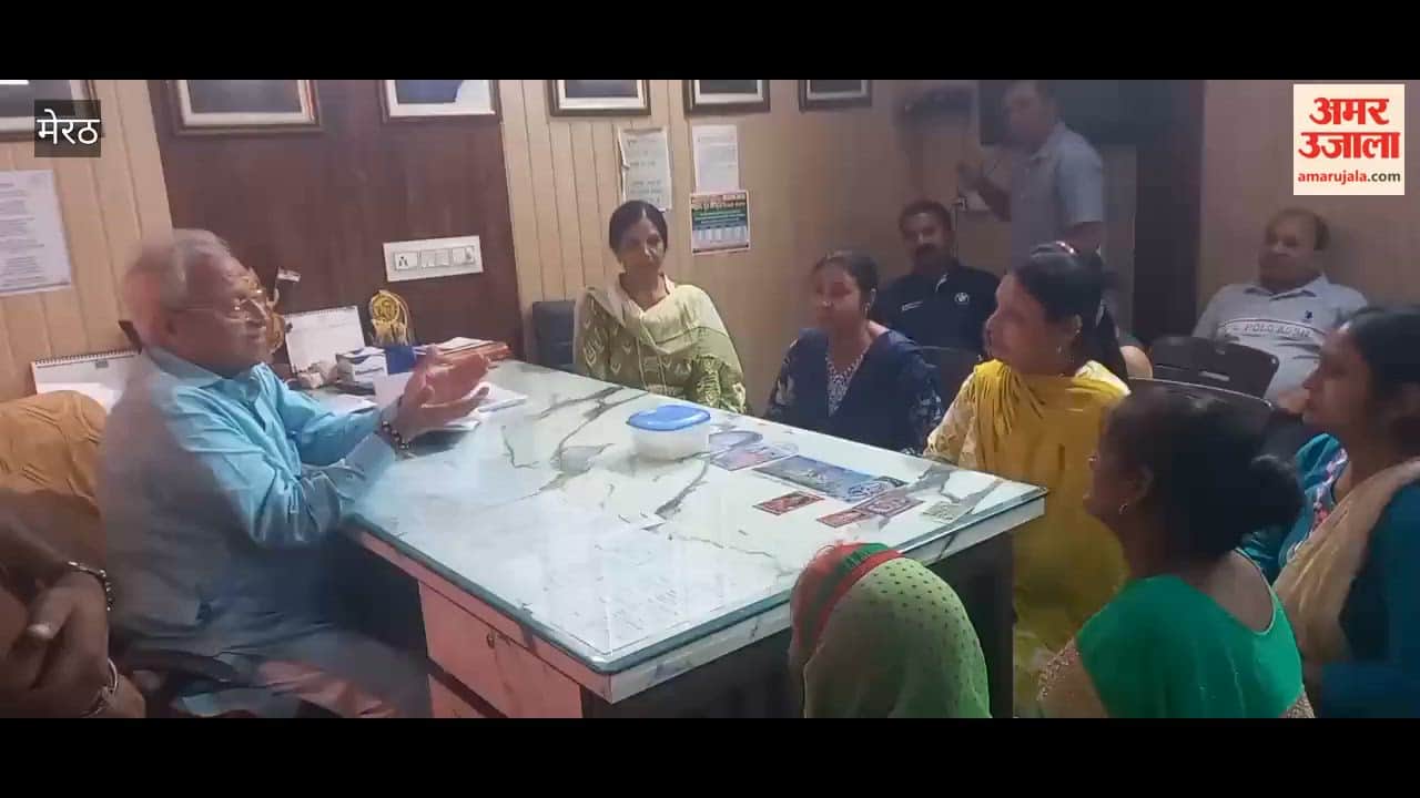 Central Market Incident: Women Meet Rajya Sabha MP Dr. Laxmikant Bajpai, Appeal to Convey Their Concerns to the Government