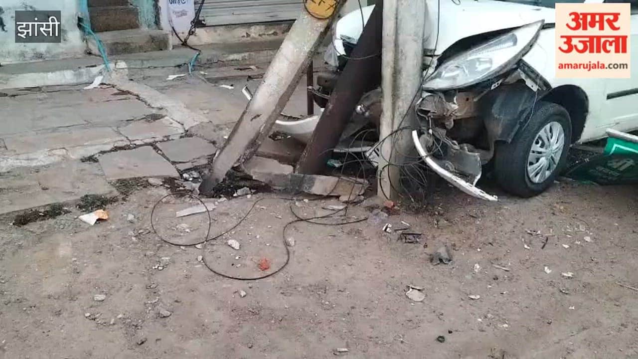 Car collides with electric pole, accident occurred due to driver dozing off
