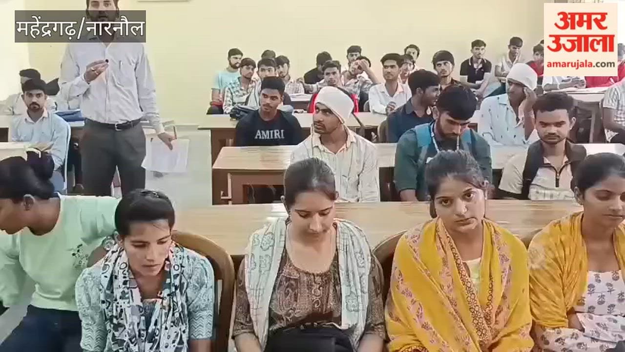Voices of Awareness Resound at the 'Amar Ujala Samvad' Event in Narnaul; Youth Highlight the Proper Use of Mobile Phones.