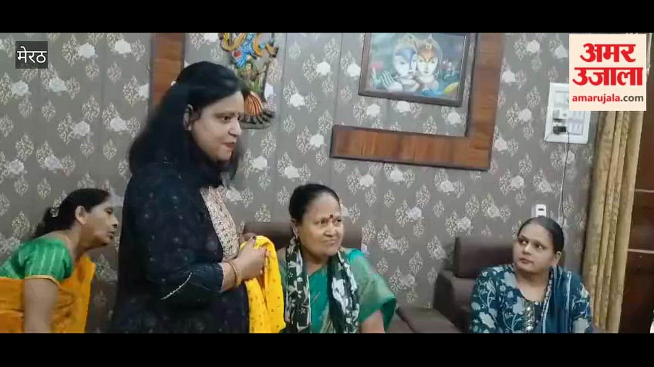 Sheesh Ka Daani Samarpan Charitable Trust distributed 60 banyan saplings.