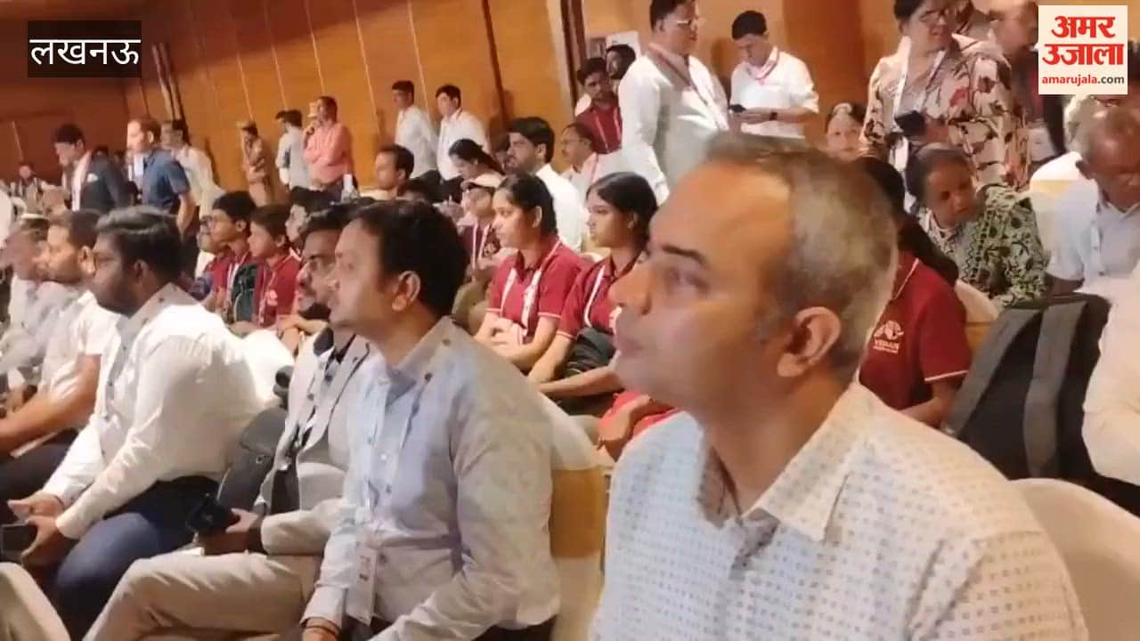 अमर उजाला संवाद 2026 के मंच पर गौर गोपाल दास ने डिजिटल उपवास का दिया मंत्र