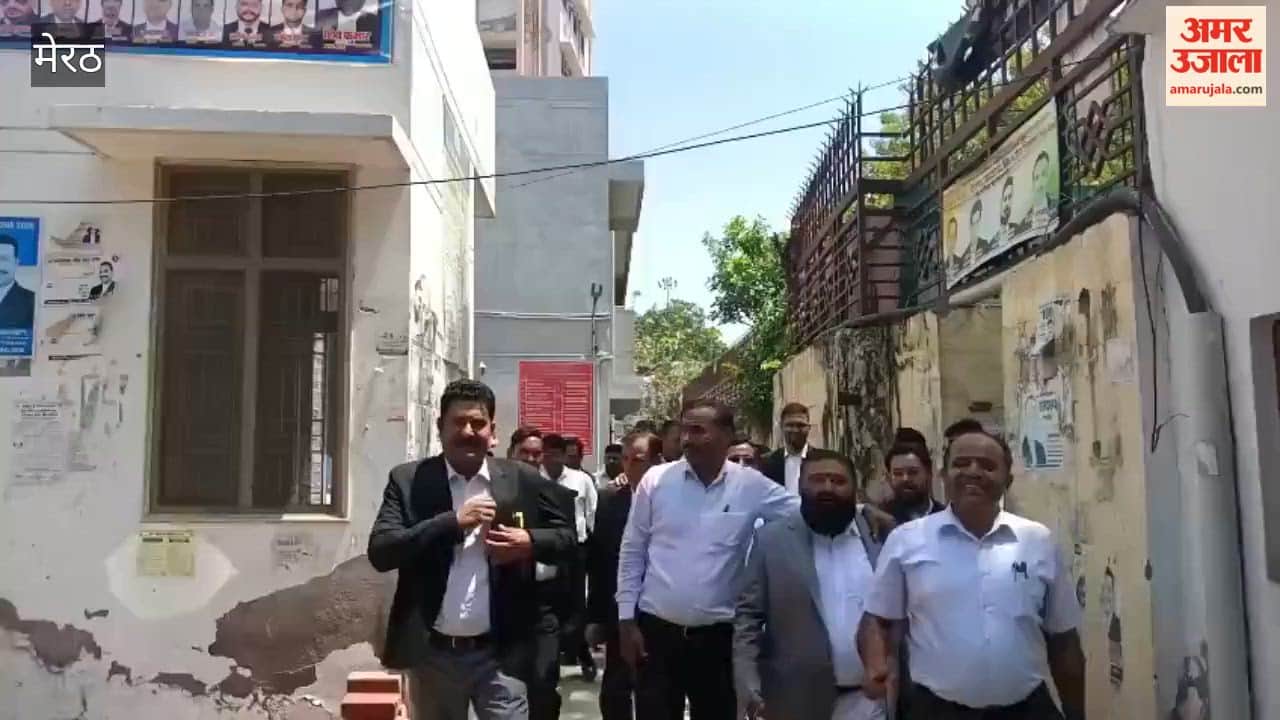 Lawyers Protest in Meerut Court Over Demolition of Chambers in Lucknow