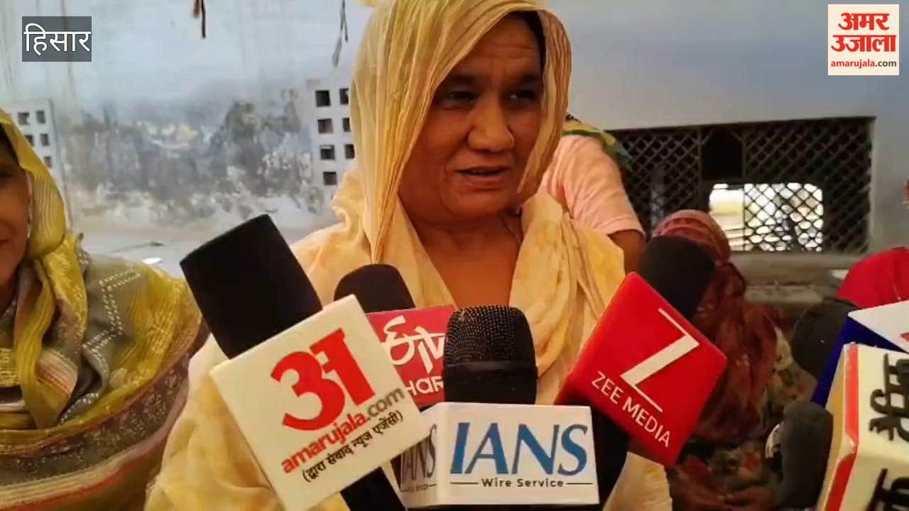 The work of connecting the waterworks of Hansi city to Bhakra has been stalled for three days.