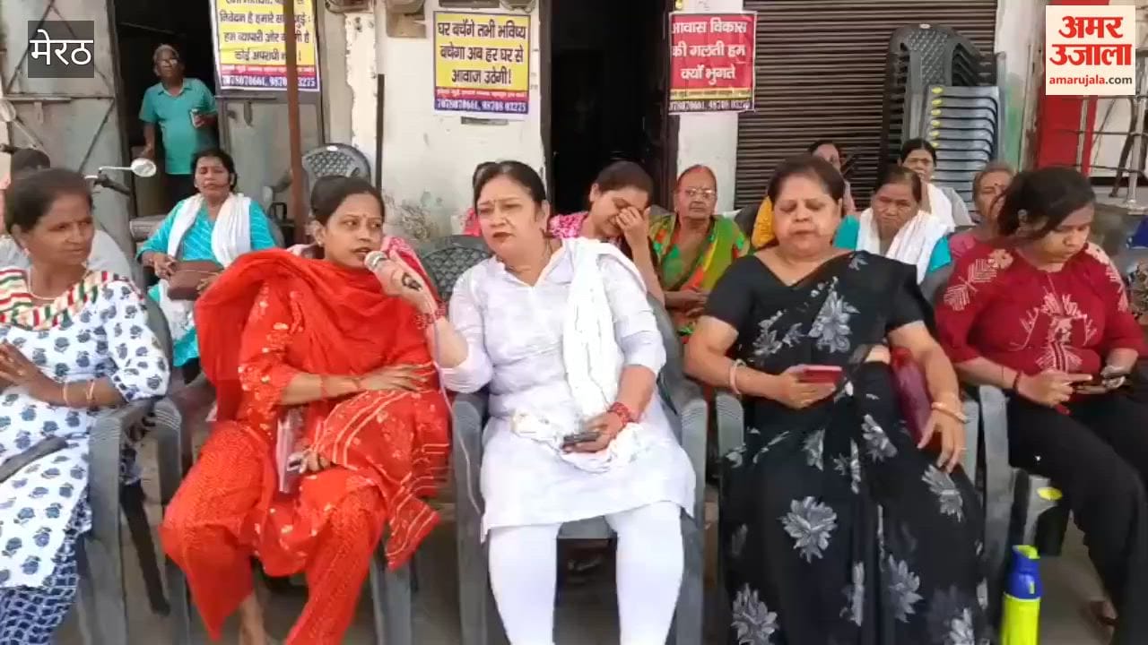 Women Continue Protest for 12th Day in Shastri Nagar Sector-2, Raise Slogans Over Setback Issue
