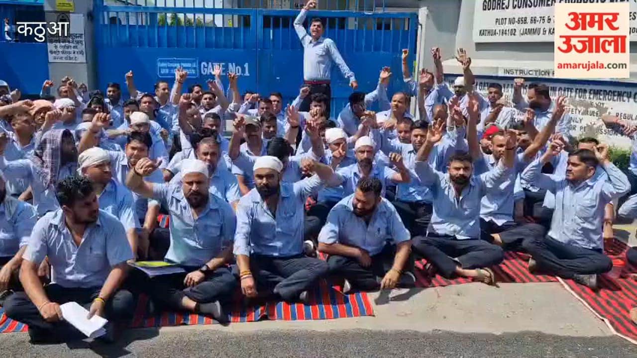 Sit-in by Sacked Employees; Protest Outside Godrej Unit