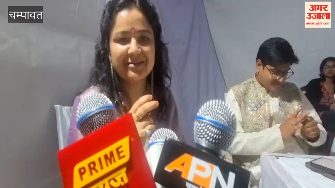 Audience danced to folk songs in Champawat, artists created a stir in Star Night
