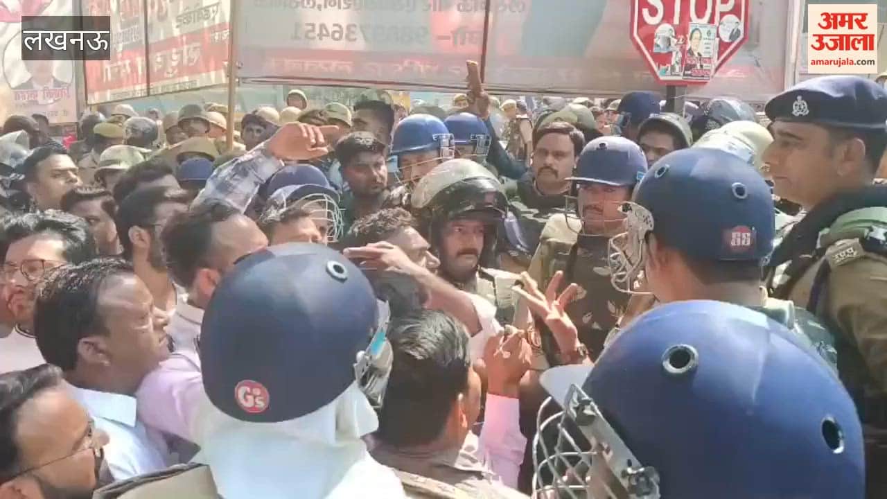 लखनऊ में अवैध चैंबरों पर चला बुलडोजर, वकीलों ने किया हंगामा, पुलिस गो-बैक के लगाए नारे
