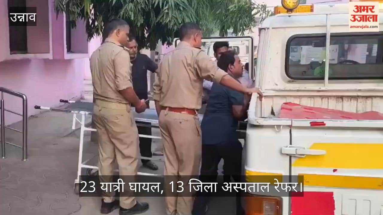 Sleeper Bus Collides with Trailer Ahead on Agra Lucknow Expressway in Unnao