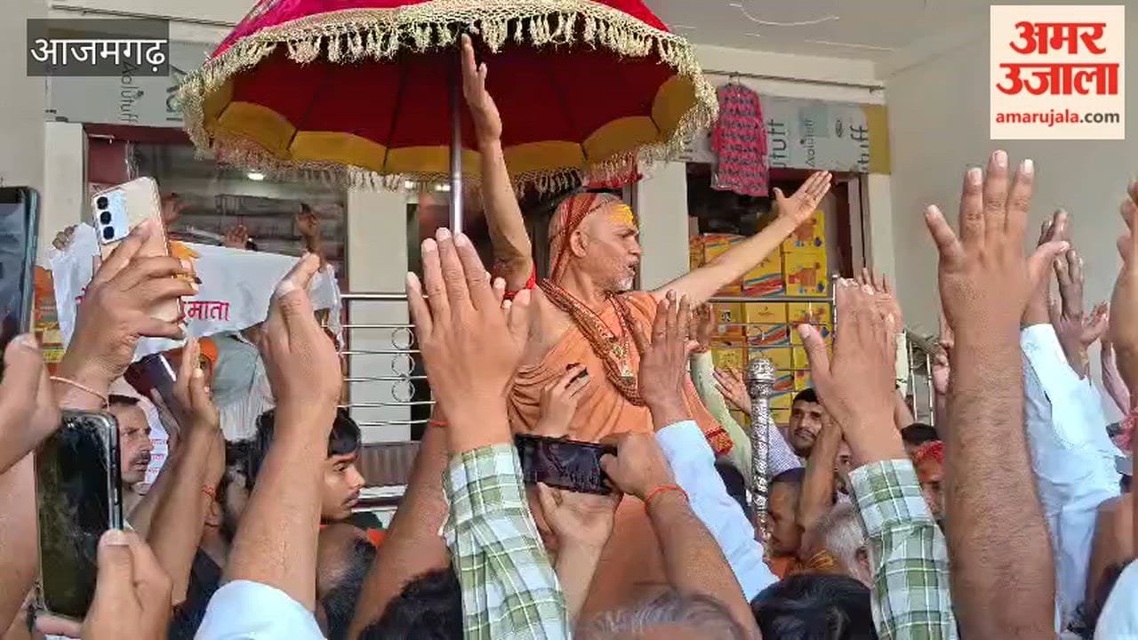Avimukteshwaranand Says Those Who Protect Cow Those Who Kill Her Belong to Different Ideologies