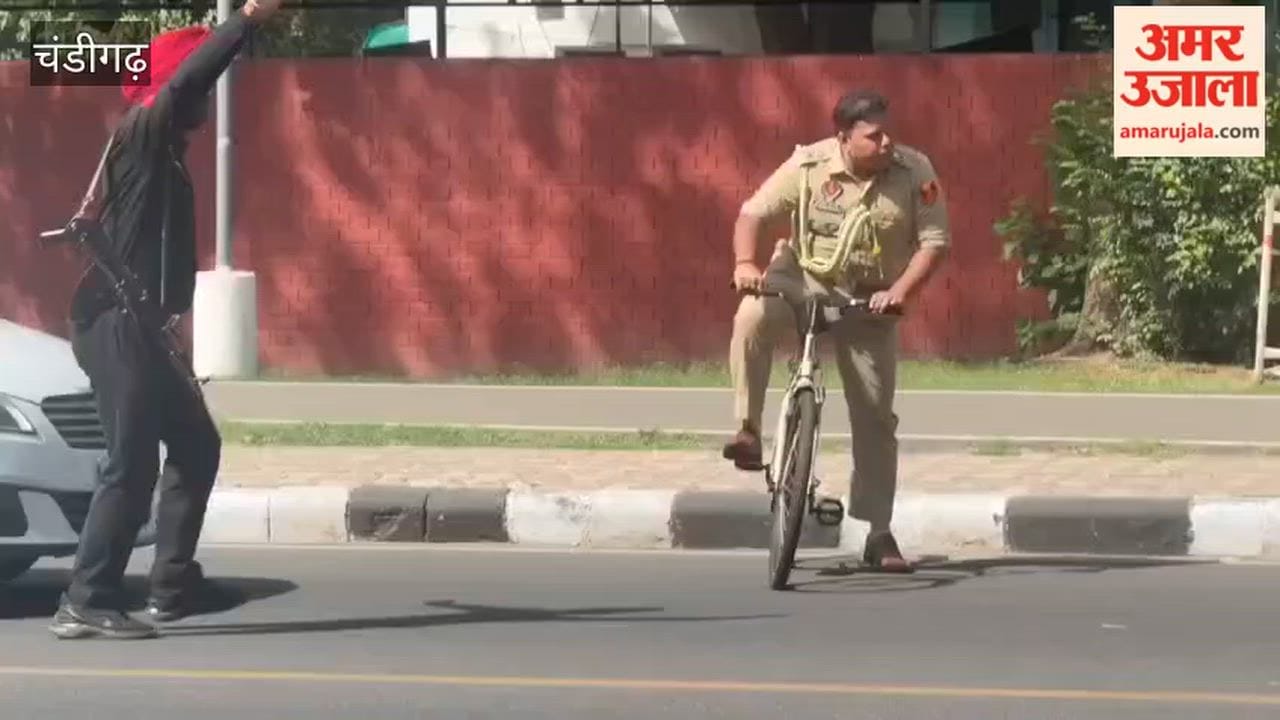 'No Car Day' in Chandigarh Governor ADC Randhir Kumar also Arrives at Office on Bicycle