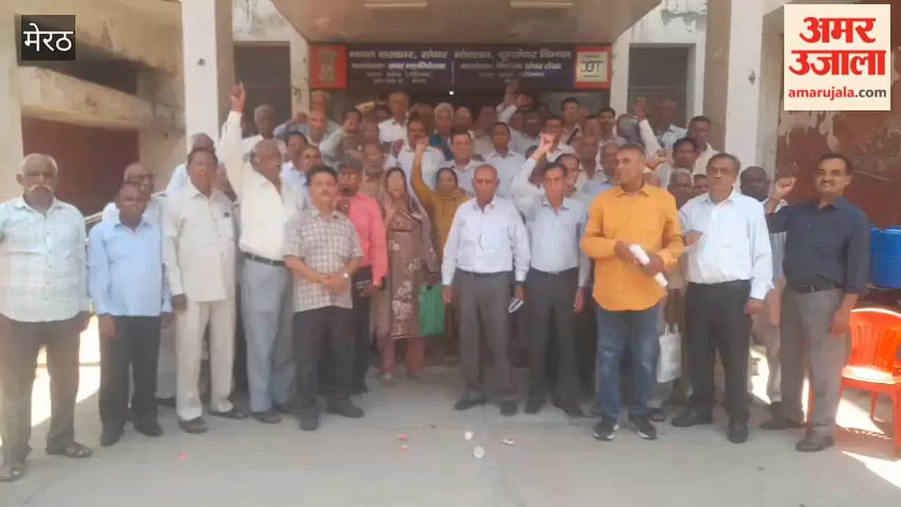 BSNL Pensioners Hold Protest at Delhi Road Office Demanding Arrear Payment