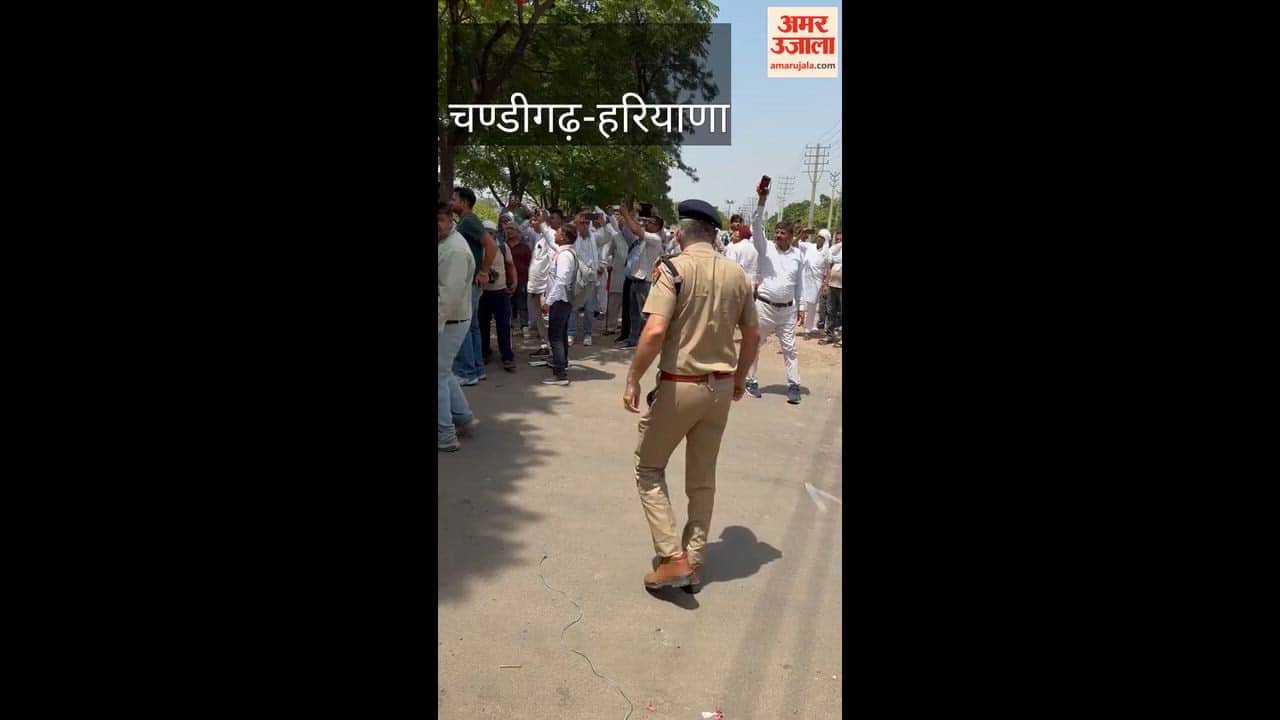 Candidates protesting against the HPSC recruitment system taken into custody.