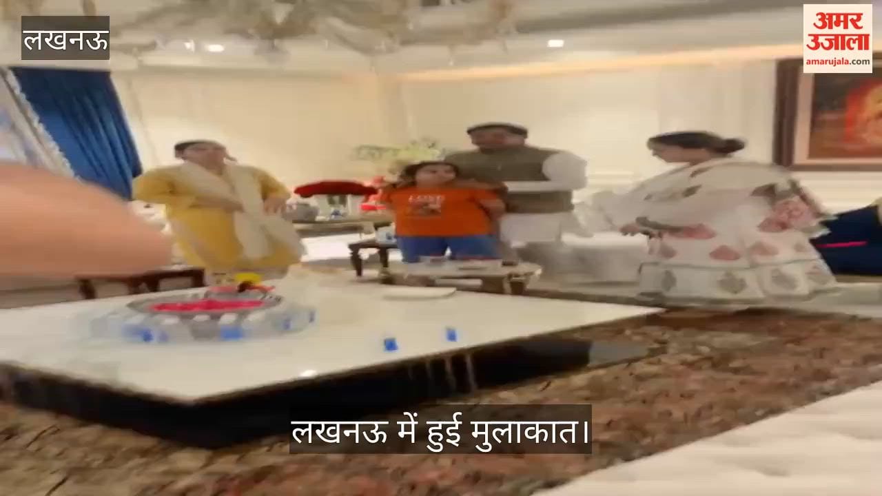 लखनऊ: अपर्णा यादव के आवास पर पहुंचे मध्य प्रदेश के मुख्यमंत्री मोहन यादव, प्रतीक यादव को दी श्रद्धांजलि