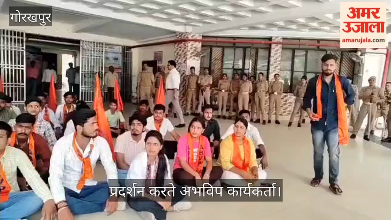ABVP protests at DDU's Vikas Bhawan, housing issue for SC-ST students heats up