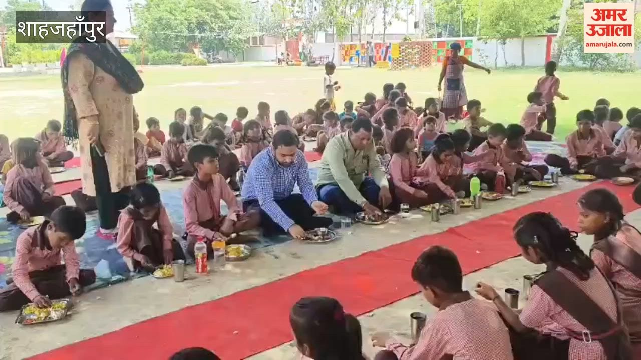 CDO Shares Mid-Day Meal with Children at School in SHahjahanpur