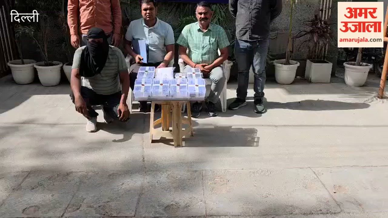 Dwarka police caught arms supplier