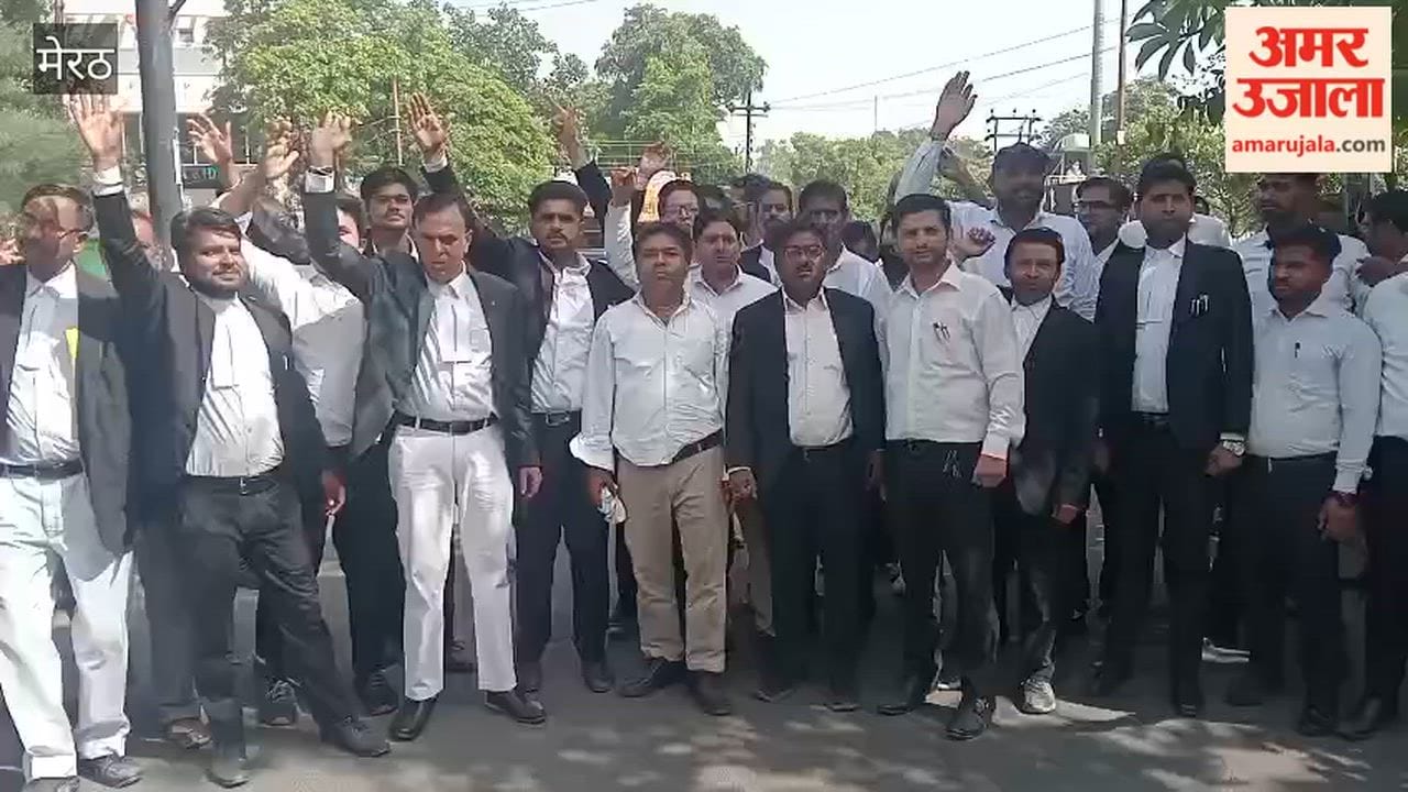 Lawyers Protest Over Power Outage at Court Complex, Lock Power Station and Block Road