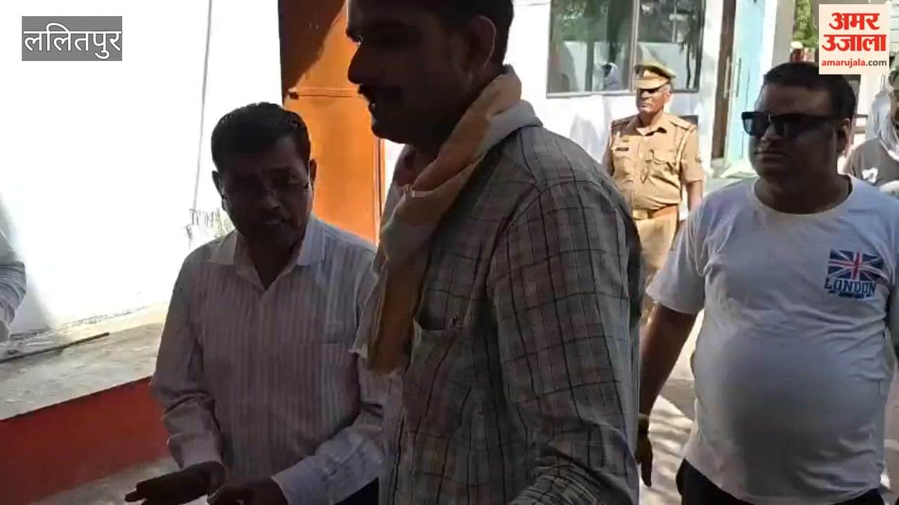 Ayurvedic officer and clerk caught red-handed with bribe of Rs 1 lakh