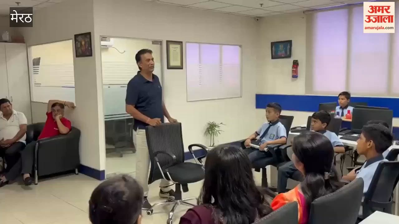 Meerut: Children of Oxford International School learned how a newspaper is published.