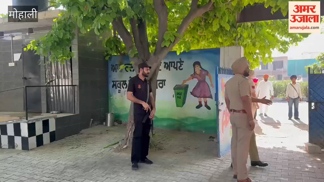 Voting begins for the 50 wards of the Mohali Municipal Corporation.