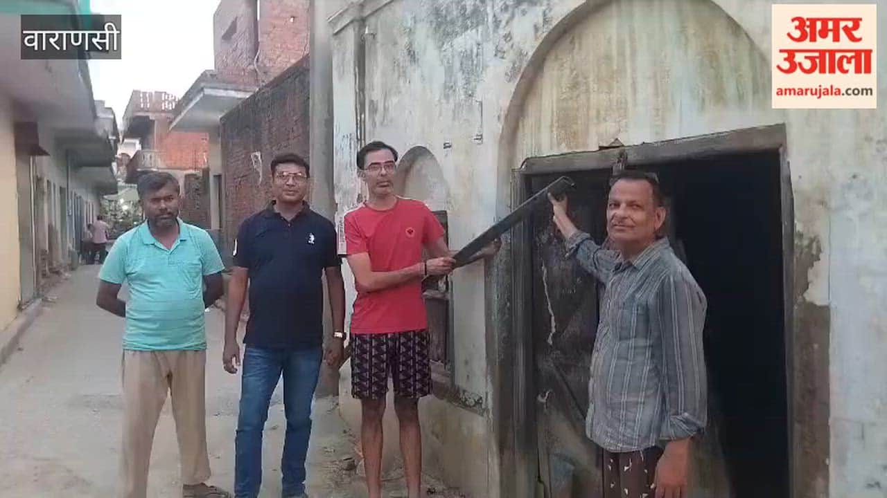 Exposed Pipe on Road in Shahanshahpur Market Poses Danger Several Injured