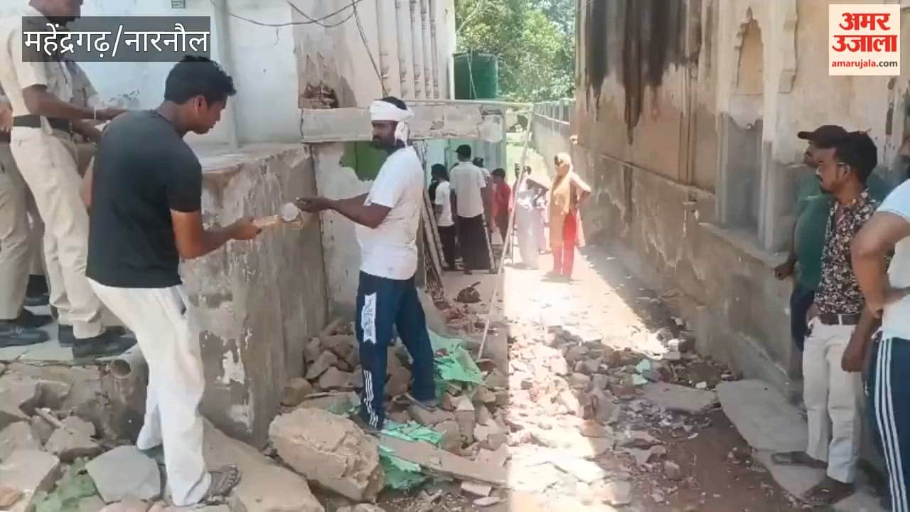 Municipal Corporation's 'Yellow Claw' Strikes Against Illegal Encroachments in Mahendragarh; Heated Arguments Erupt Between Encroachers and Civic Officials.