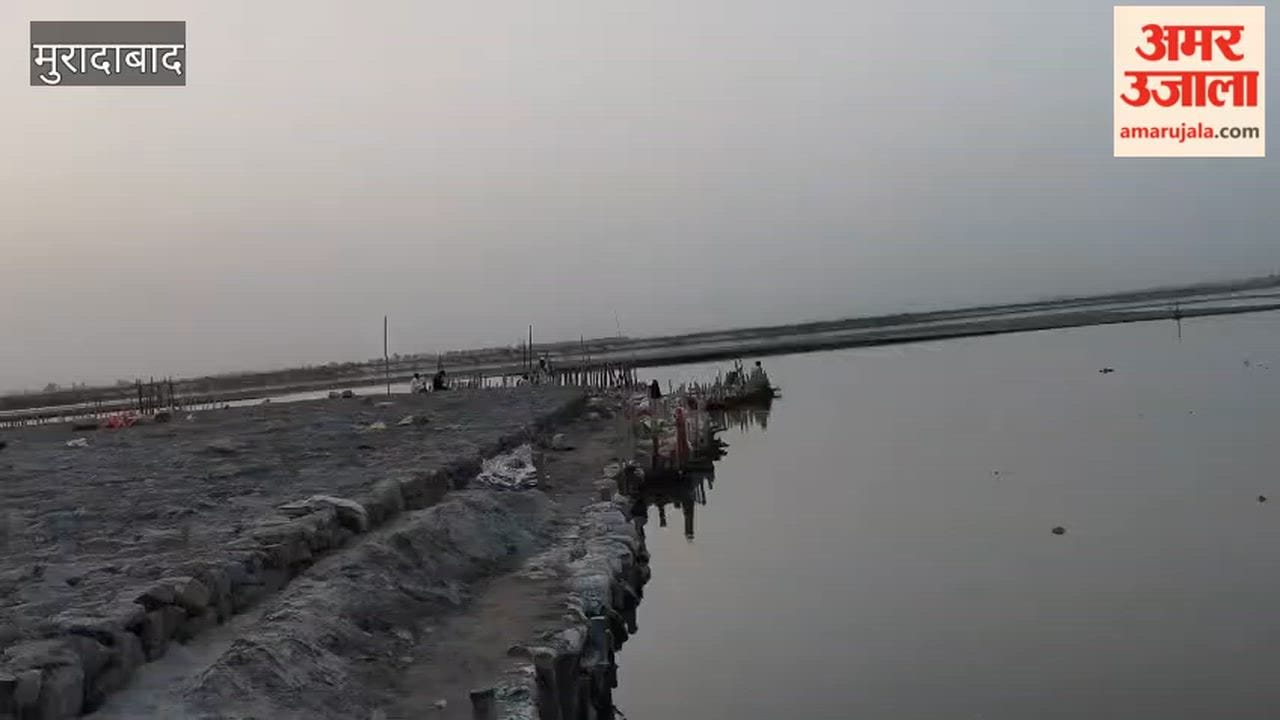 Fishing in the restricted zone along the banks of the Ganges