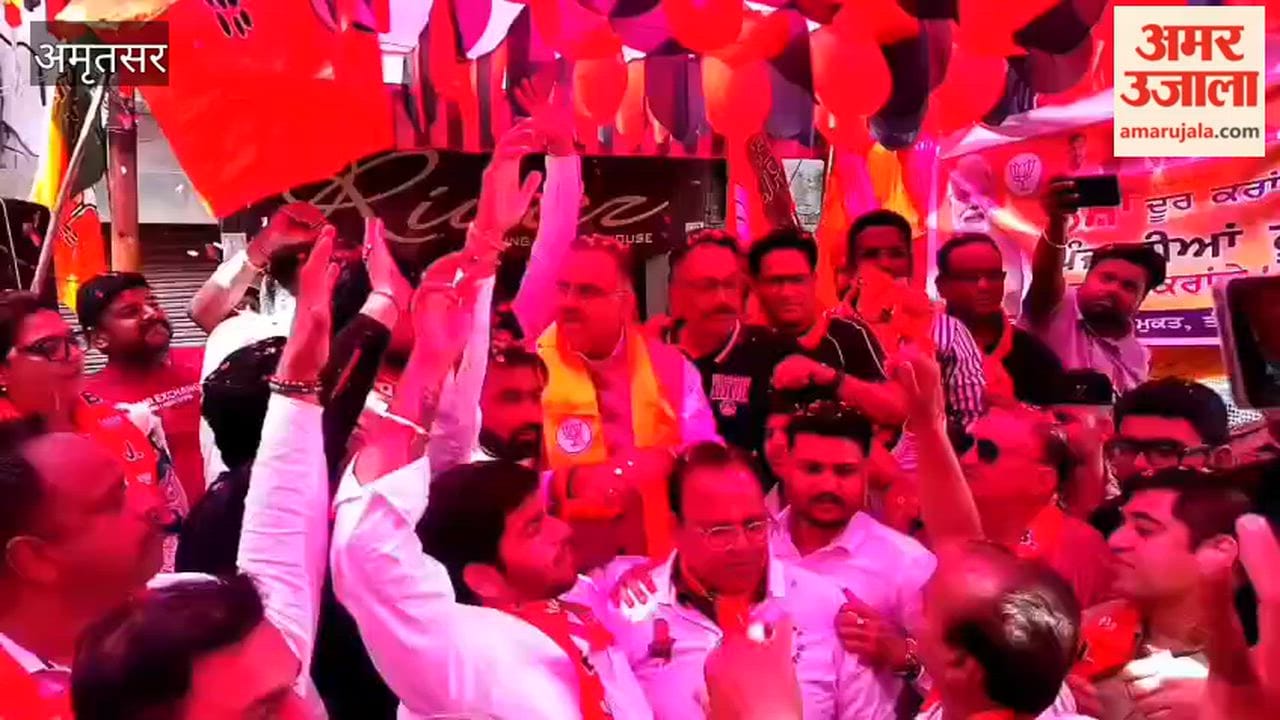 In Amritsar, Tarun Chugh prepared lassi and delivered the message to the youth: "Give up 'Chitta' (drugs), embrace white lassi."